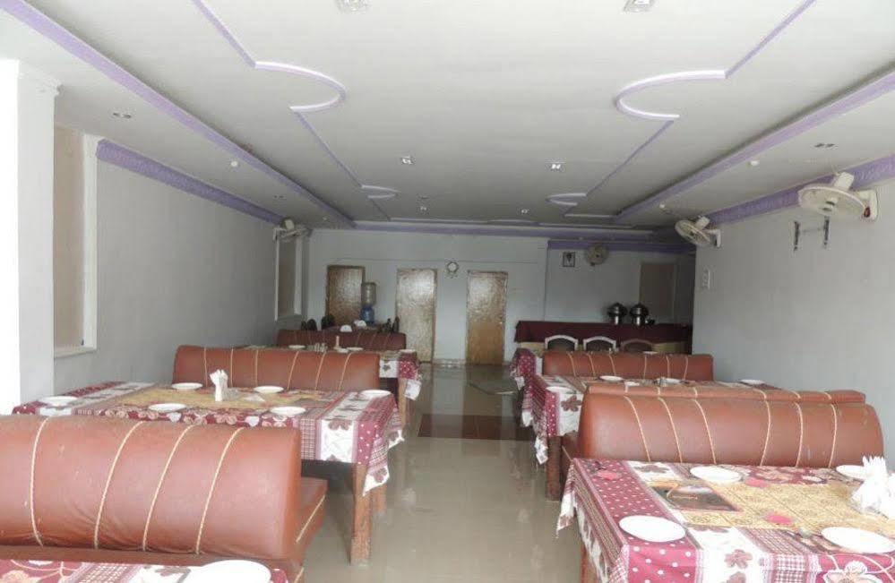 Hotel Thai International Bódhgaja Exteriér fotografie